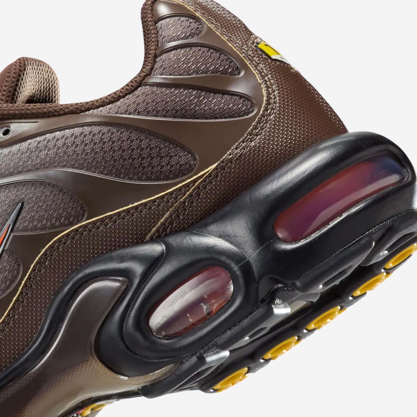 NIKE AIR MAX PLUS
