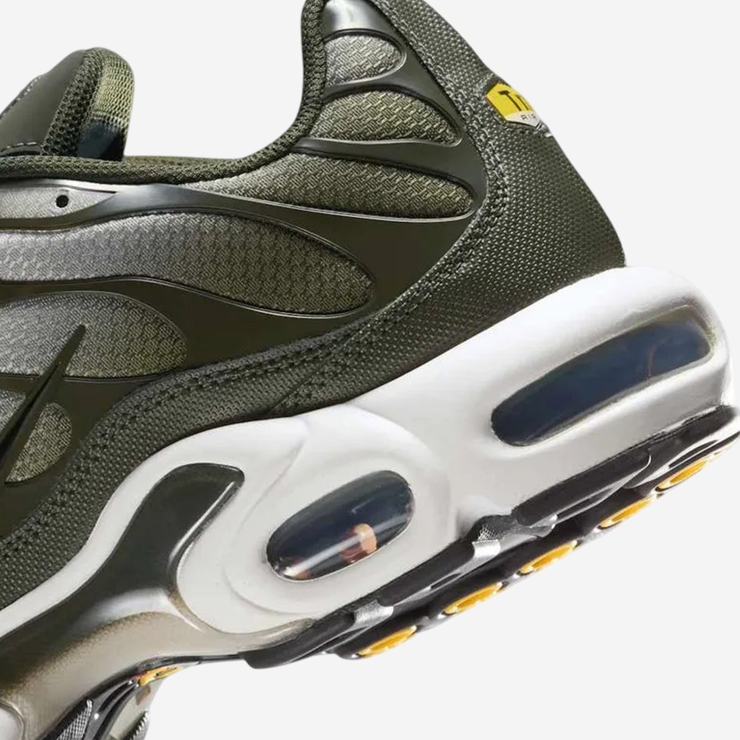 NIKE AIR MAX PLUS SEQUOIA