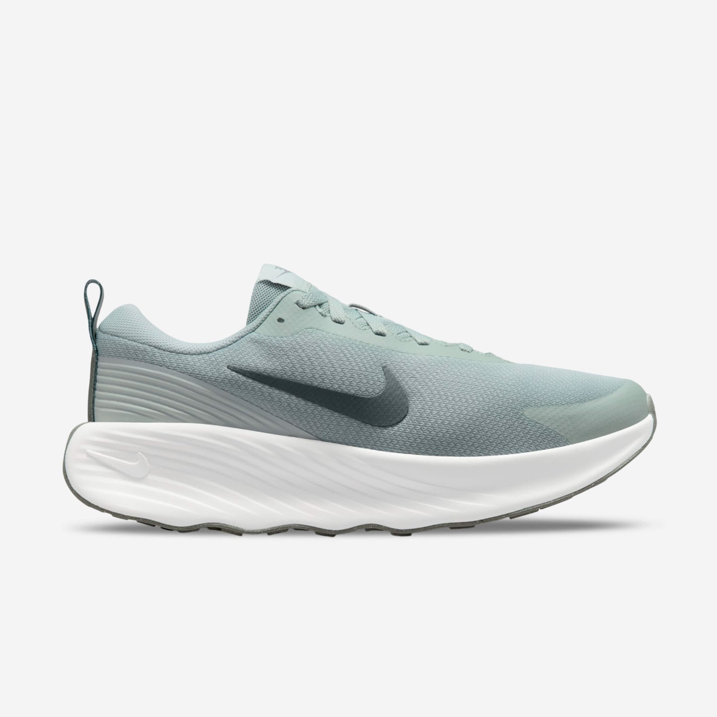 NIKE PROMINA