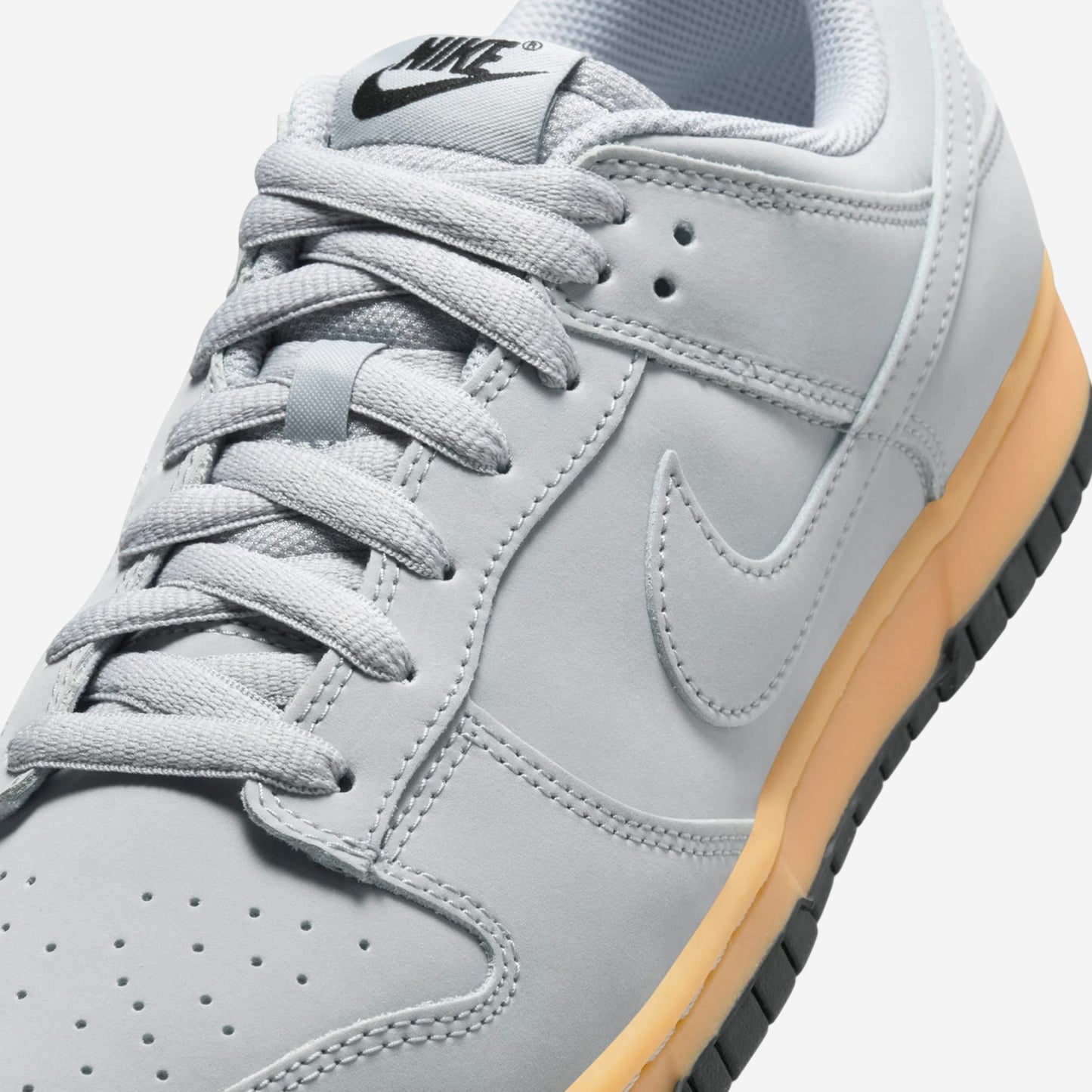 NIKE DUNK LOW RETRO SE WHEAT