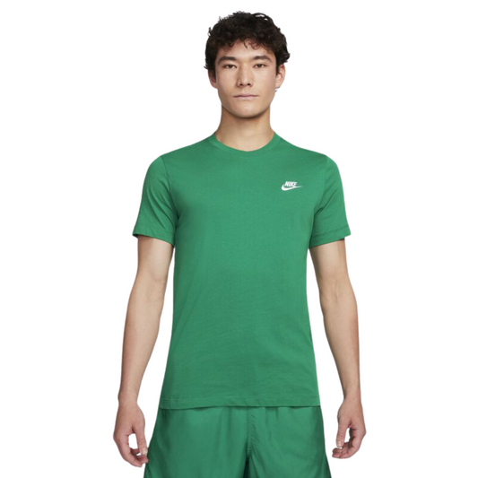 Nike Sportswear Club