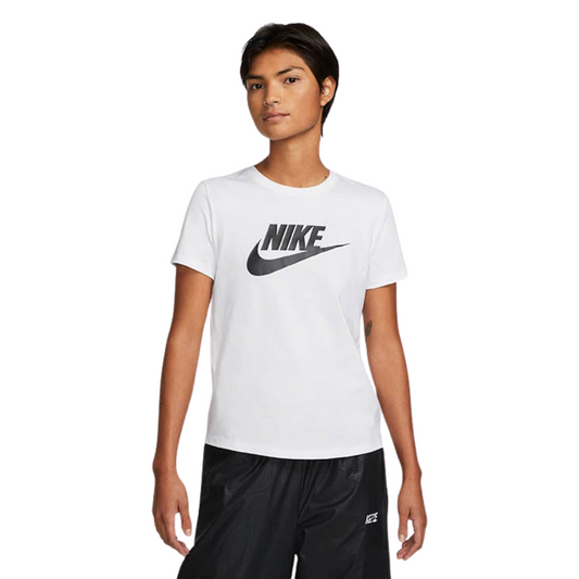 Nike Essentials Tshirt