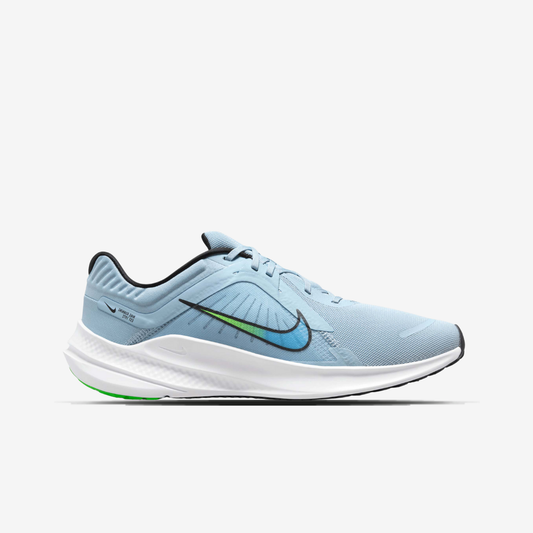NIKE QUEST 5
