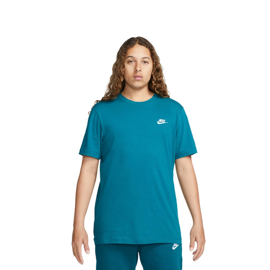 NIKE CLUB T SHIRT