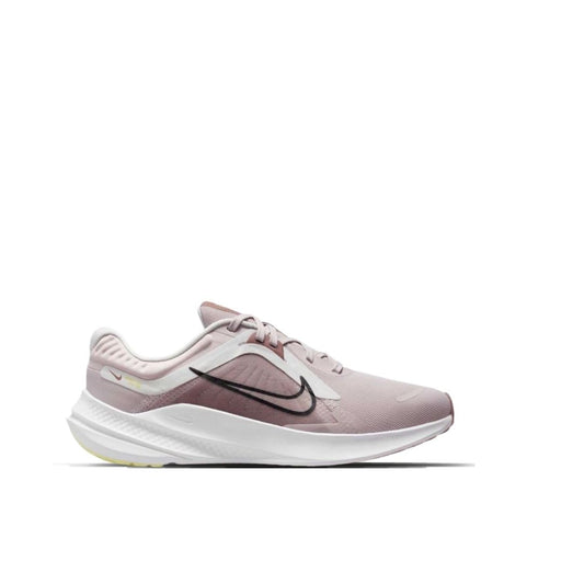 NIKE QUEST 5