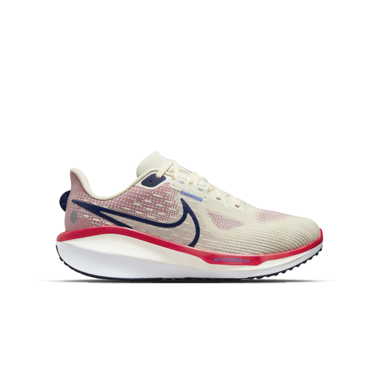 NIKE VOMERO 17