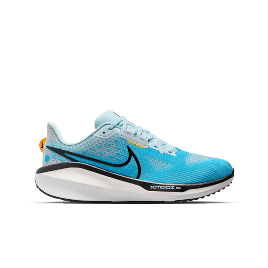 NIKE VOMERO 17