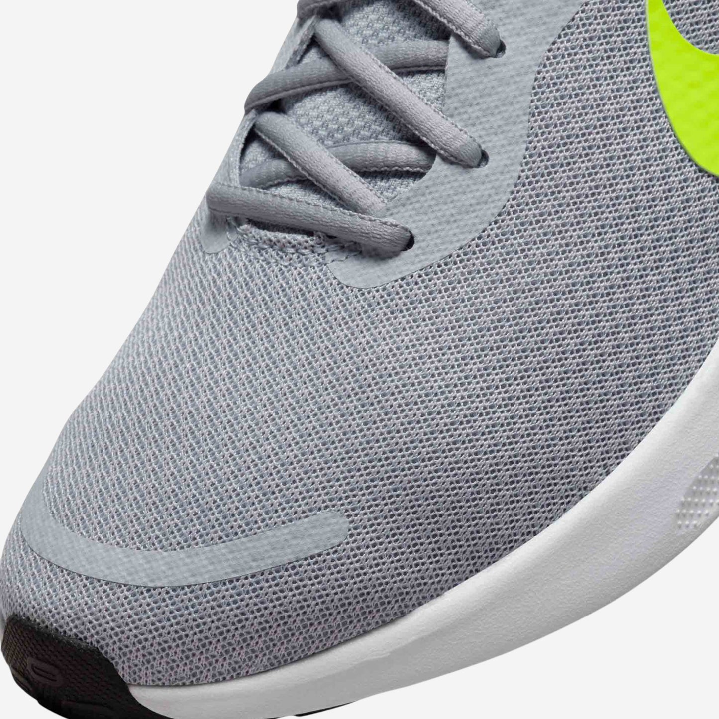 NIKE REVOLUTION 7