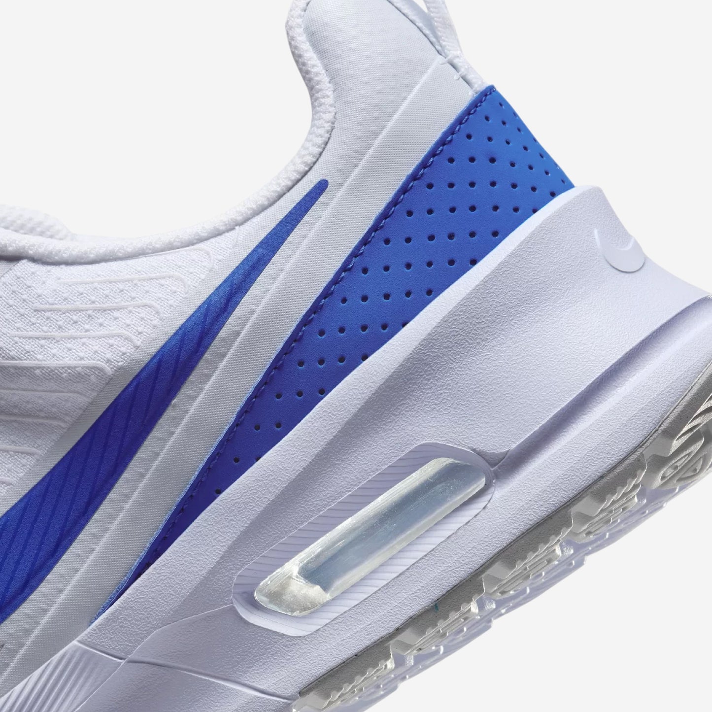 NIKE AIR MAX NUAXIS