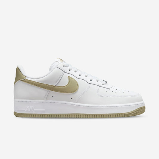 NIKE AIR FORCE 1 '07