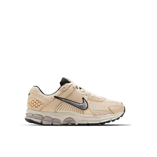 NIKE VOMERO 5 WMNS