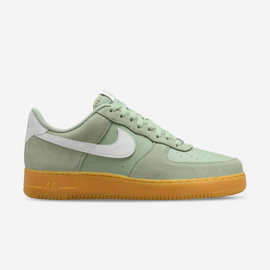 NIKE AIR FORCE 1 07 LV8