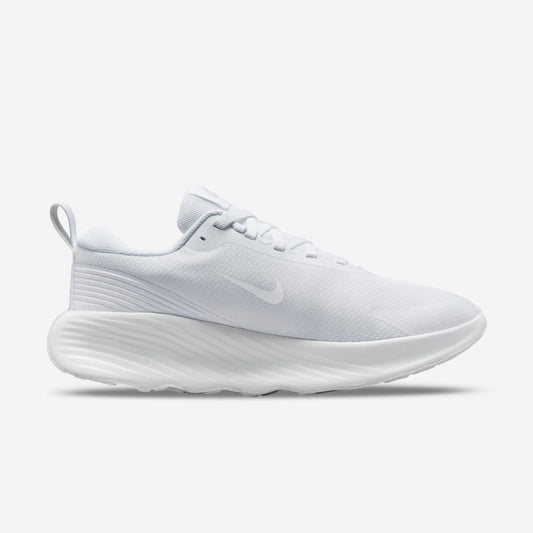 NIKE W LEGEND ESSENTIAL 4