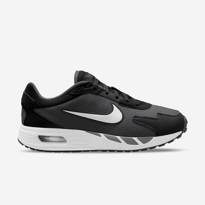 NIKE AIR MAX SOLO