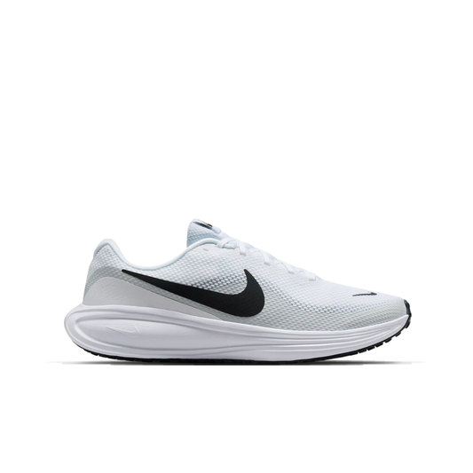NIKE REVOLUTION 8